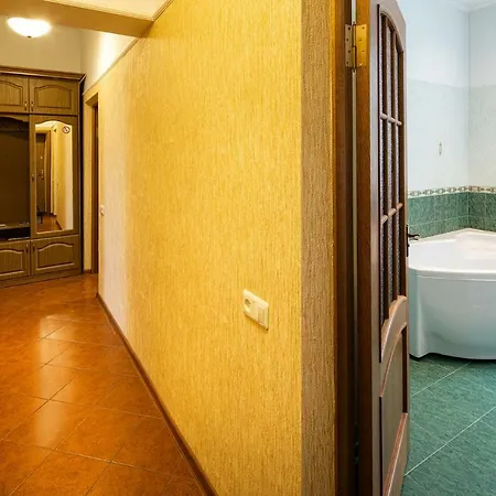 Old Quiet Apartment *