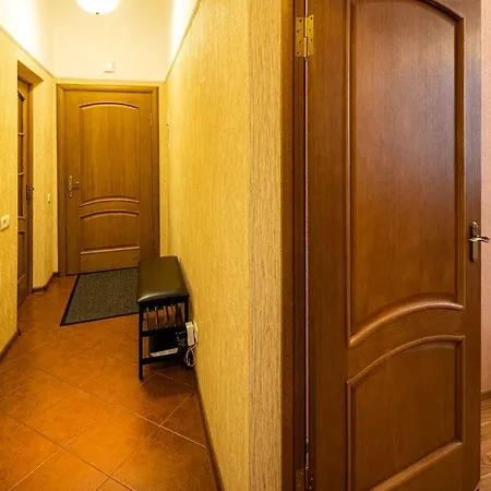 Apartment Old Quiet